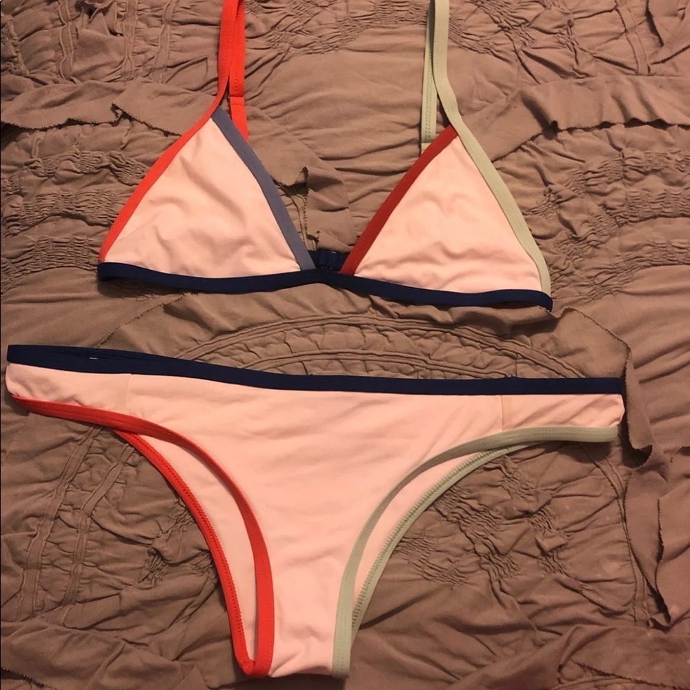 Tabuk Color Block Bikini - Picture 6 of 7